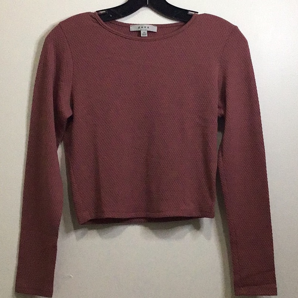 Pink long sleeve (stretchy)